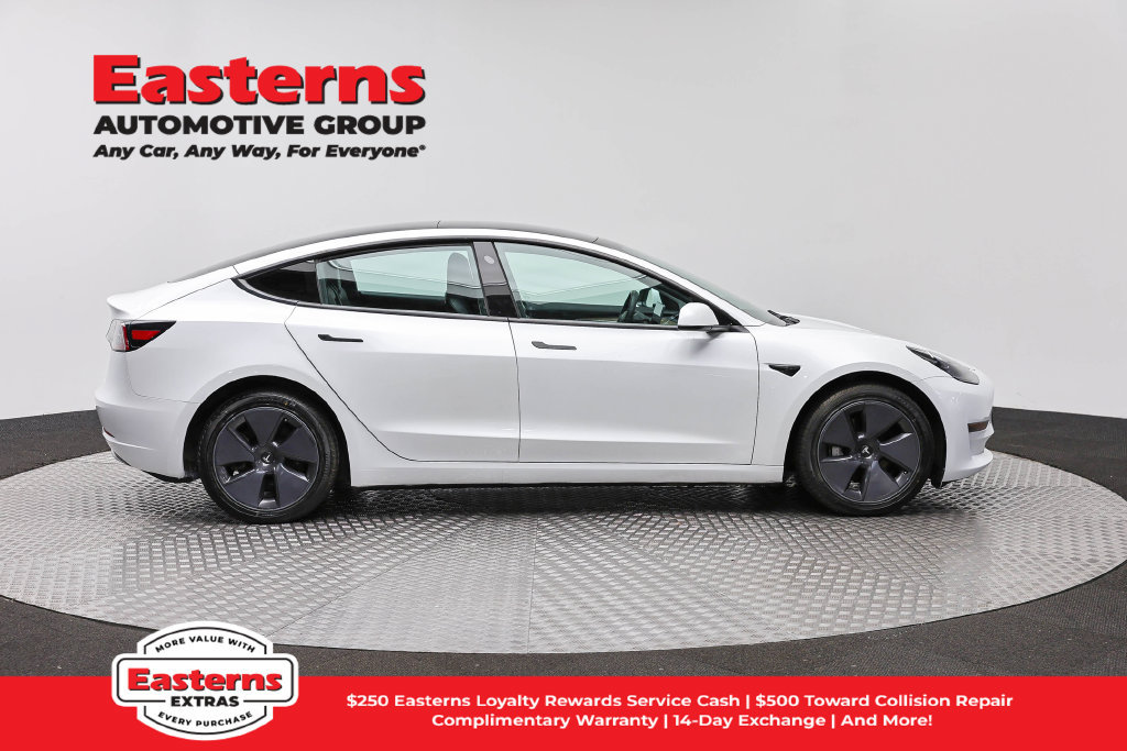 Used 2023 Tesla Model 3 Standard Range RWD image 5