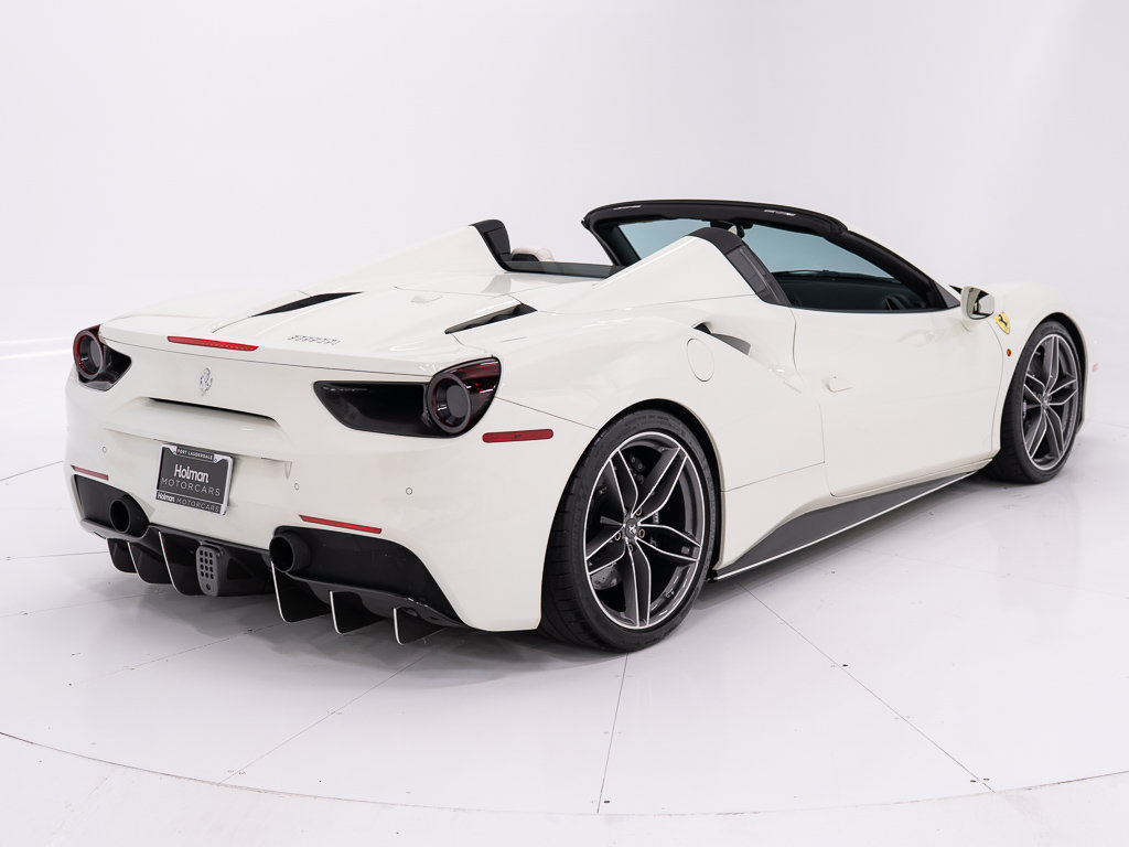Used 2018 Ferrari 488 Spider RWD image 5