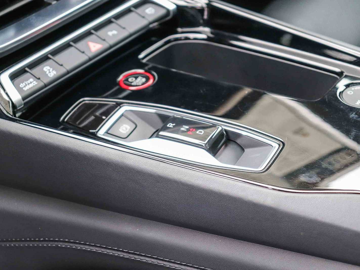 Used 2023 Audi e-tron GT Premium Plus AWD/4WD image 19