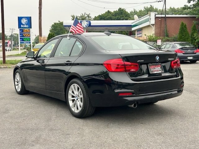 Used 2018 BMW 320i xDrive Sedan AWD/4WD image 7
