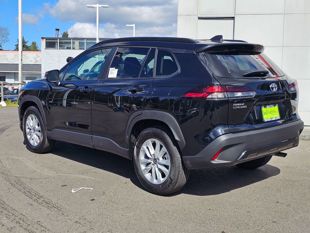 New 2026 Toyota Corolla Cross LE image 5