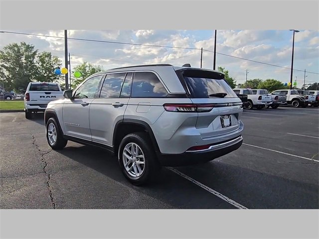 New 2025 Jeep Grand Cherokee Laredo X image 29