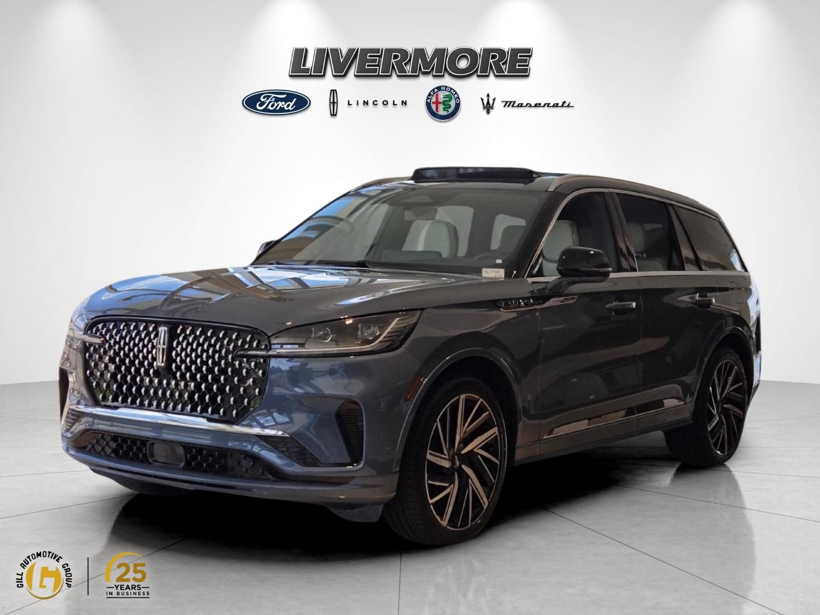New 2026 Lincoln Aviator Black Label w/ Dynamic Handling Package AWD/4WD image 1