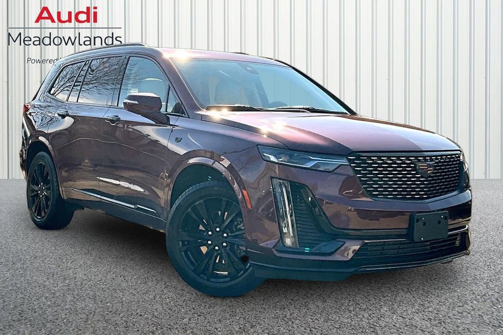Used 2022 Cadillac XT6 Premium Luxury w/ Technology Package image 3