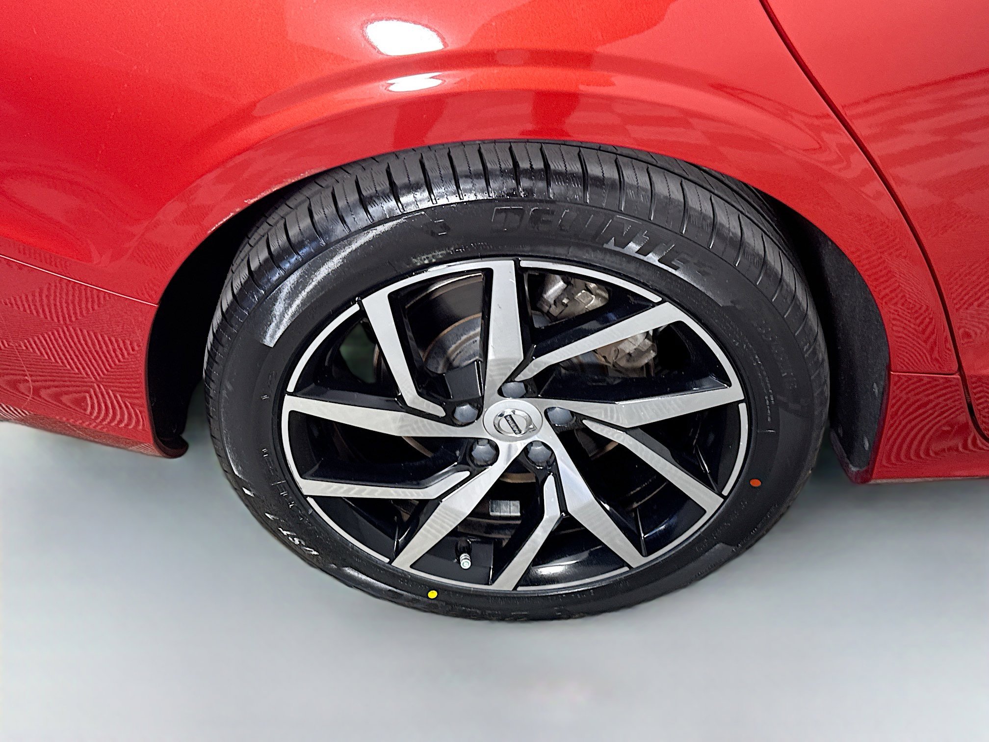 Used 2020 Volvo S60 T5 Momentum image 33