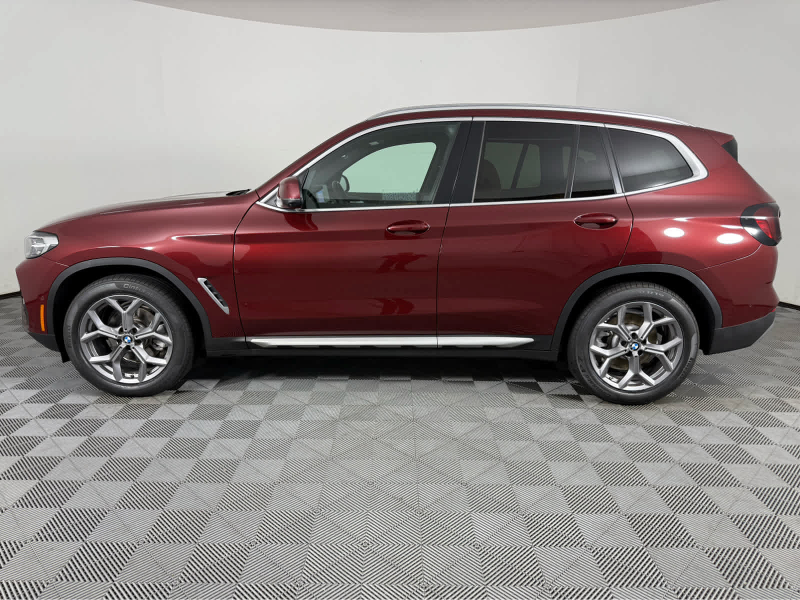 Used 2024 BMW X3 xDrive30i AWD/4WD image 6