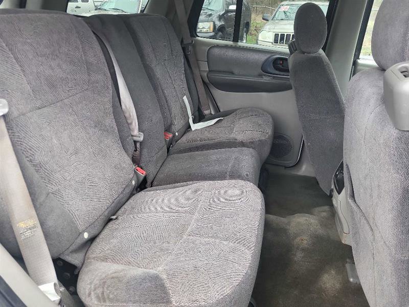 Used 2002 Chevrolet TrailBlazer LS w/ Preferred Equipment Group image 11