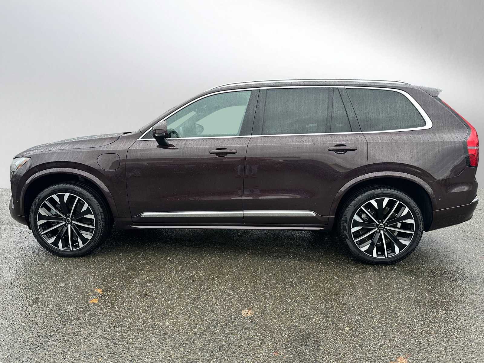 Certified 2025 Volvo XC90 T8 Ultra image 6
