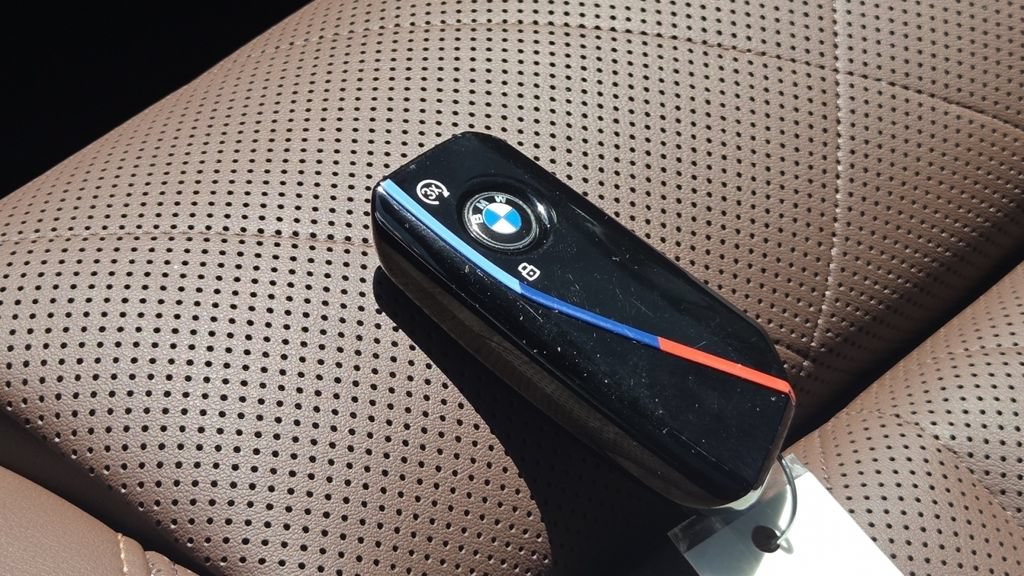Used 2025 BMW X5 M60i AWD/4WD image 40