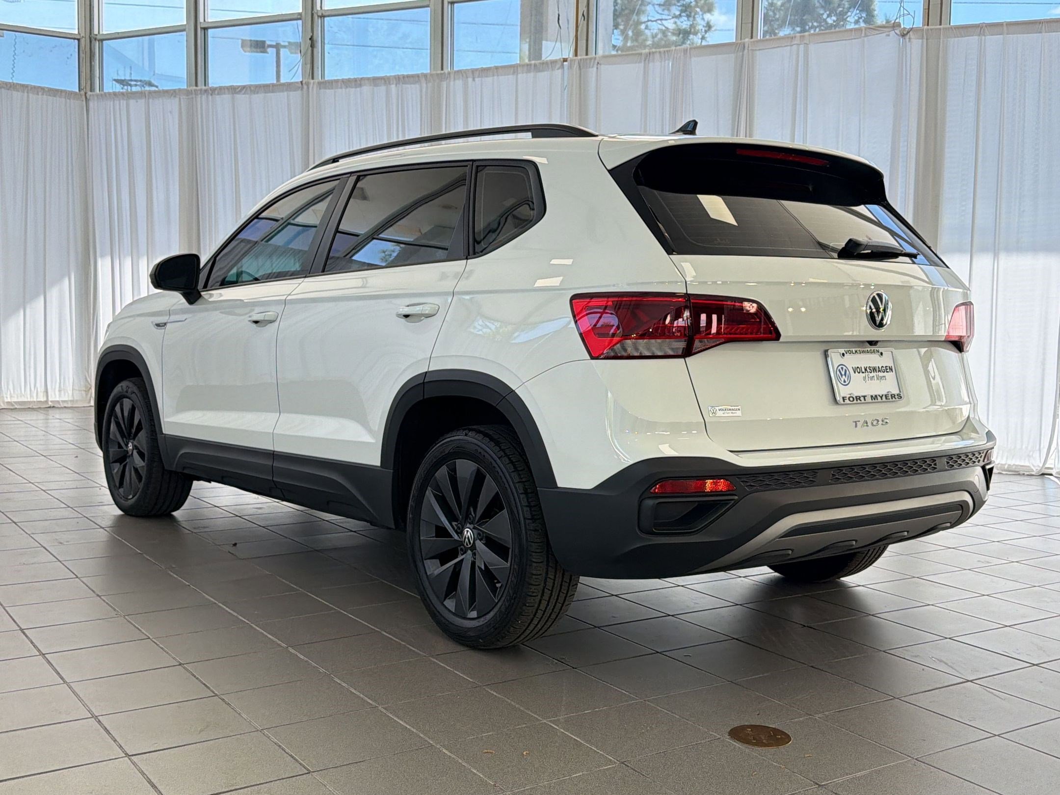 Used 2023 Volkswagen Taos S image 3