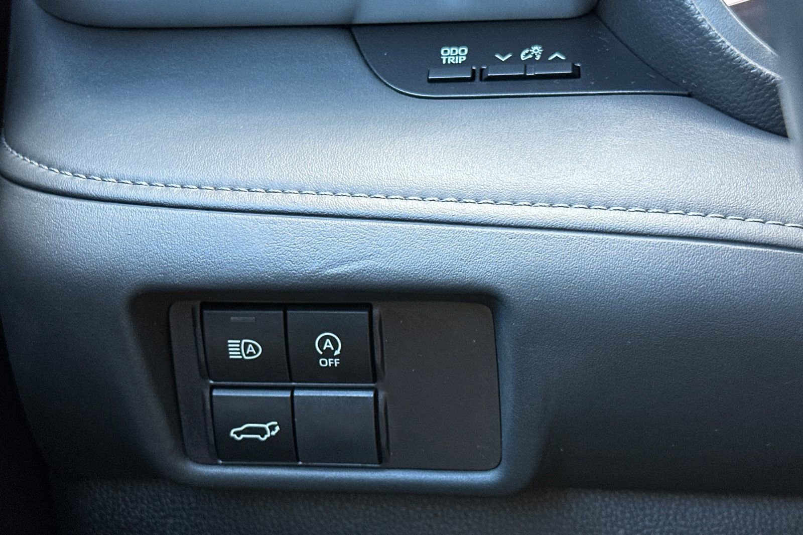 Used 2023 Toyota Highlander LE image 34