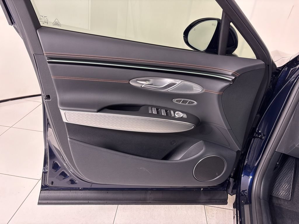 New 2026 Genesis GV70 2.5T Sport Prestige AWD/4WD image 17