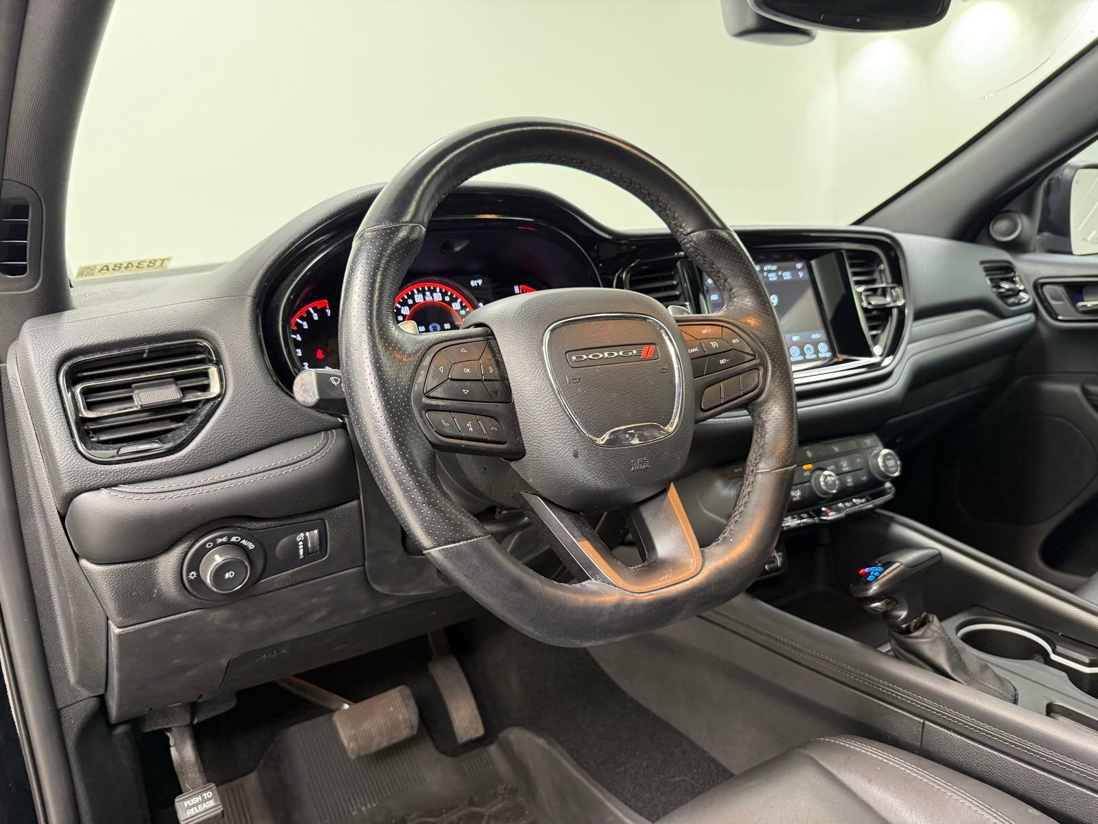 Used 2022 Dodge Durango GT w/ Blacktop Package AWD/4WD image 13
