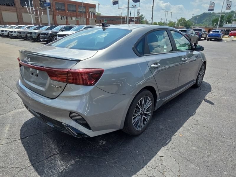 Used 2024 Kia Forte GT-Line FWD image 7