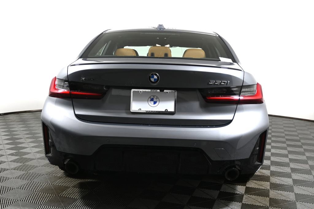 Used 2026 BMW 330i xDrive Sedan w/ M Sport Package image 6
