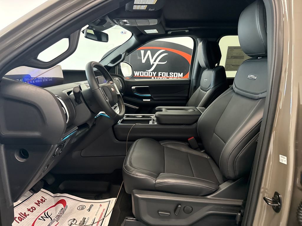 New 2026 Ford Expedition Platinum w/ Stealth Performance Package AWD/4WD image 8