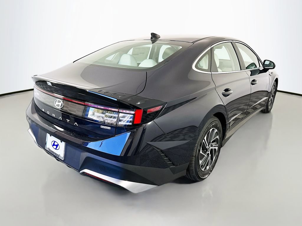 New 2026 Hyundai Sonata Blue image 5
