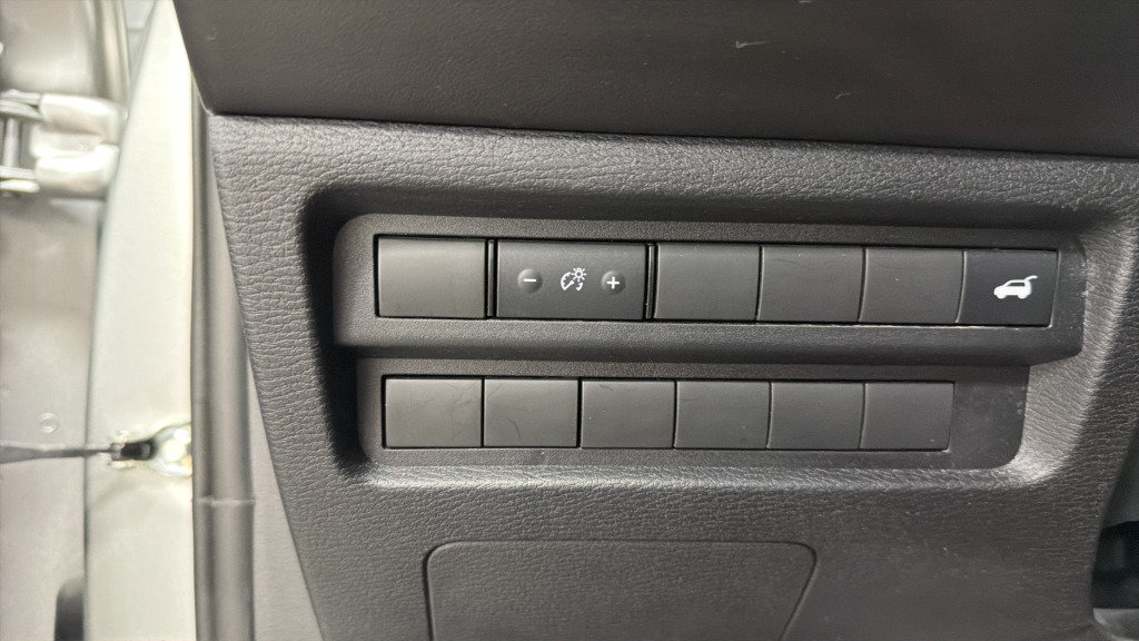 Used 2024 Mitsubishi Outlander SE Black Edition AWD/4WD image 20