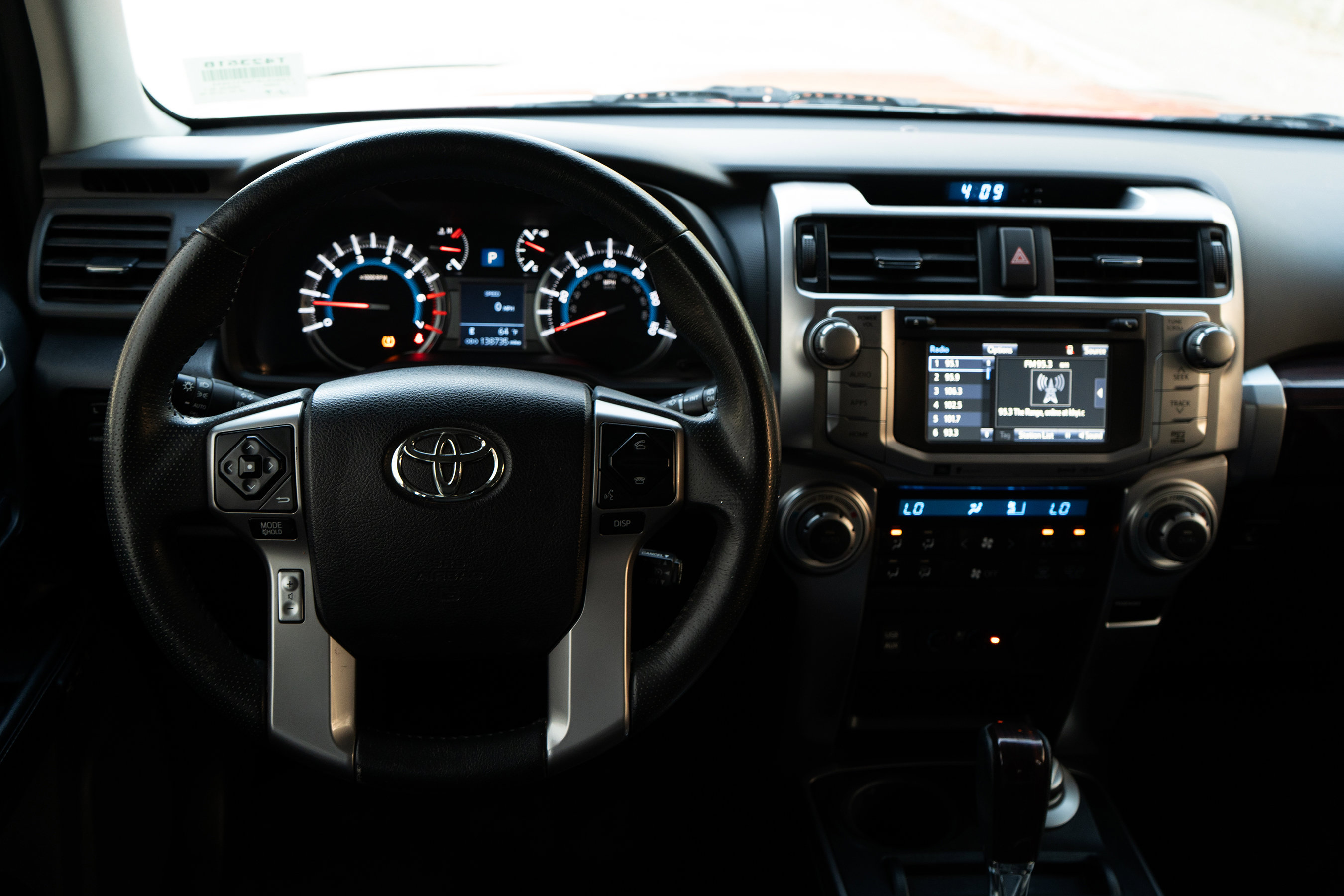 Used 2016 Toyota 4Runner Limited image 29