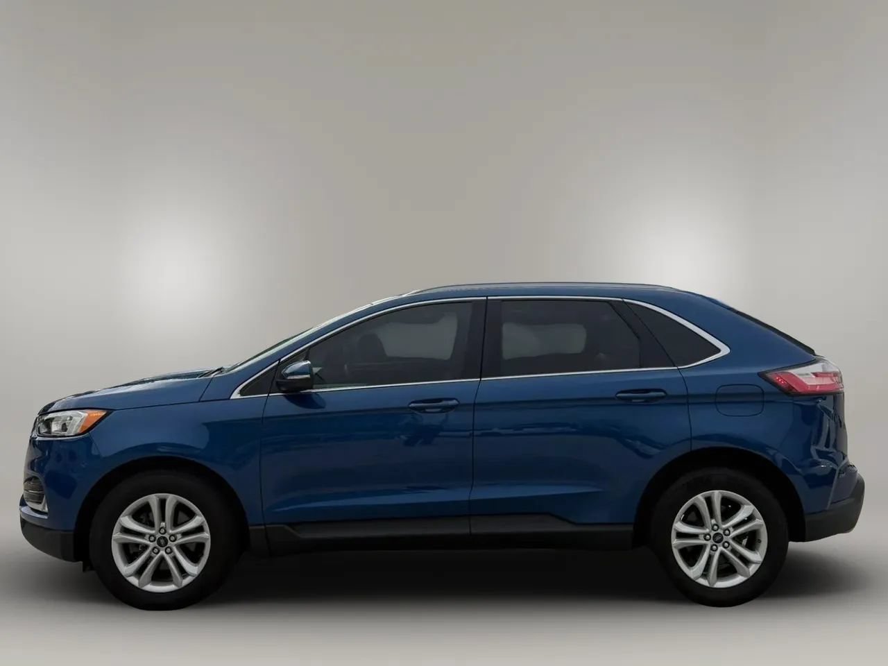 Used 2020 Ford Edge SEL w/ Convenience Package FWD image 4