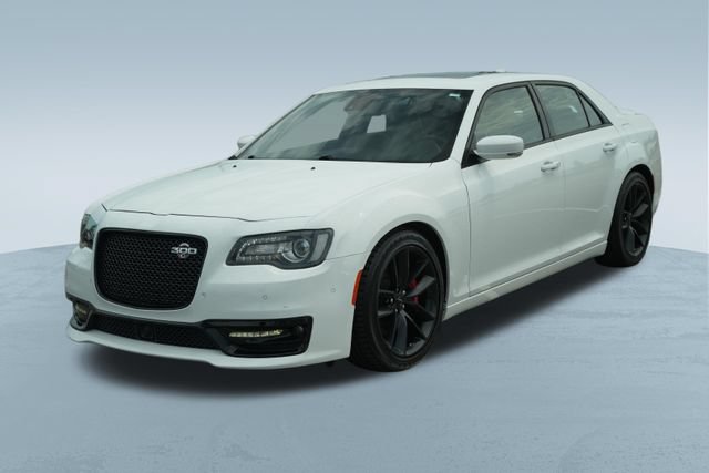 Used 2023 Chrysler 300 C RWD image 3