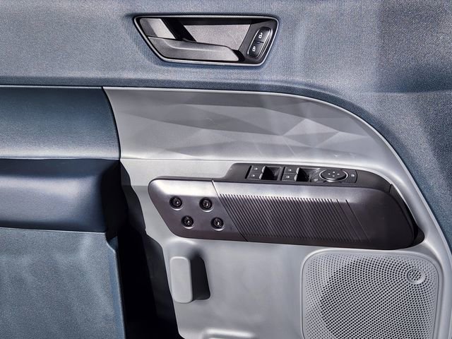 New 2025 Ford Maverick XLT w/ XLT Luxury Package image 9