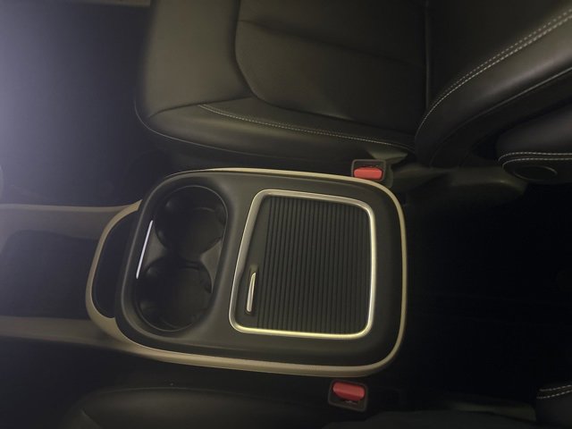 Certified 2024 Chrysler Pacifica Touring-L image 47