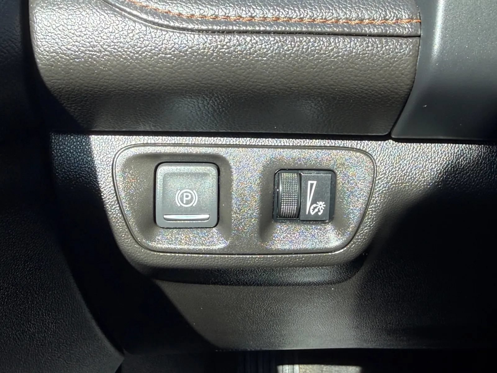 Used 2020 GMC Acadia AT4 w/ Driver Alert Package II AWD/4WD image 38