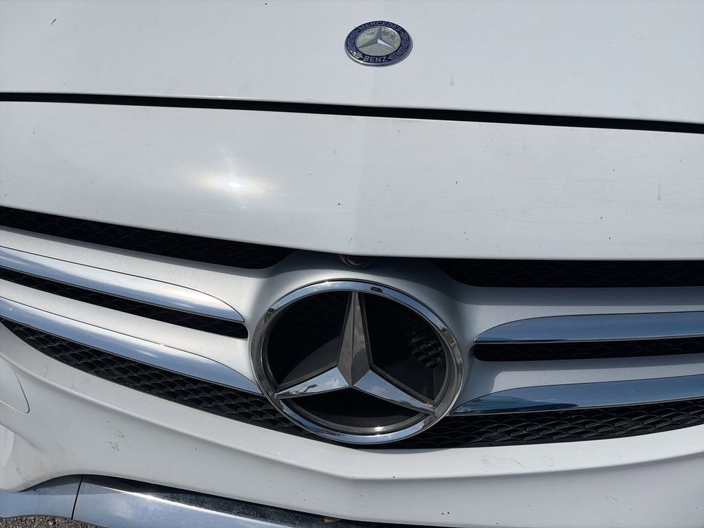 Used 2016 Mercedes-Benz C 300 Sedan image 13