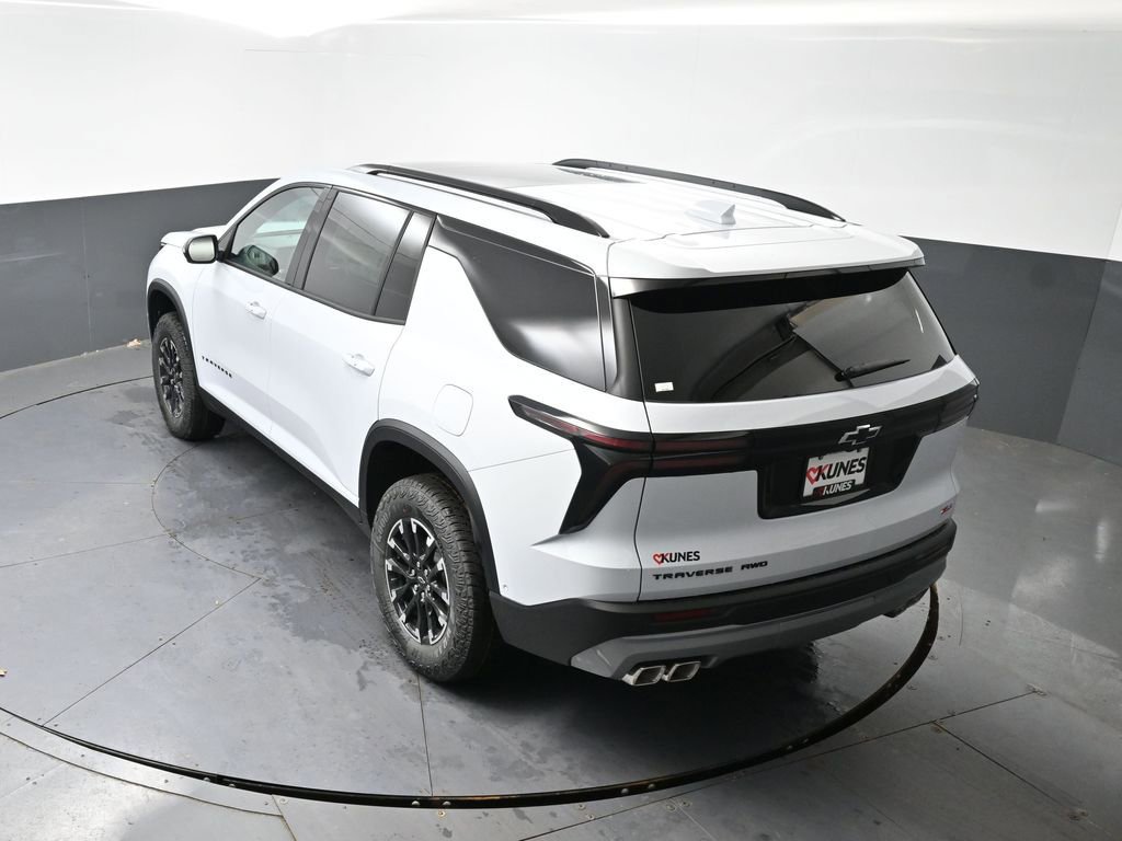 New 2026 Chevrolet Traverse Z71 w/ Enhanced Driving Package AWD/4WD image 40