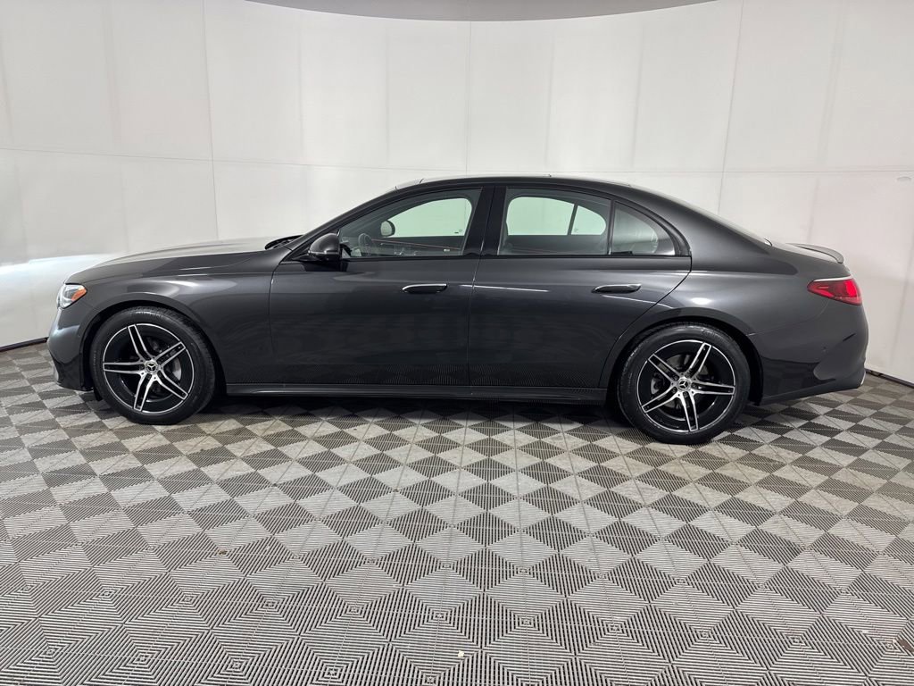 Certified 2024 Mercedes-Benz E 350 4MATIC Sedan image 2