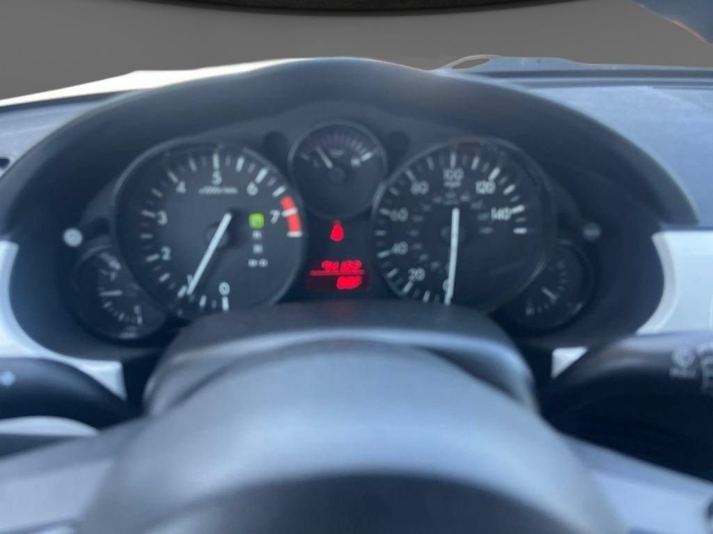 Used 2013 MAZDA MX-5 Miata Club RWD image 12