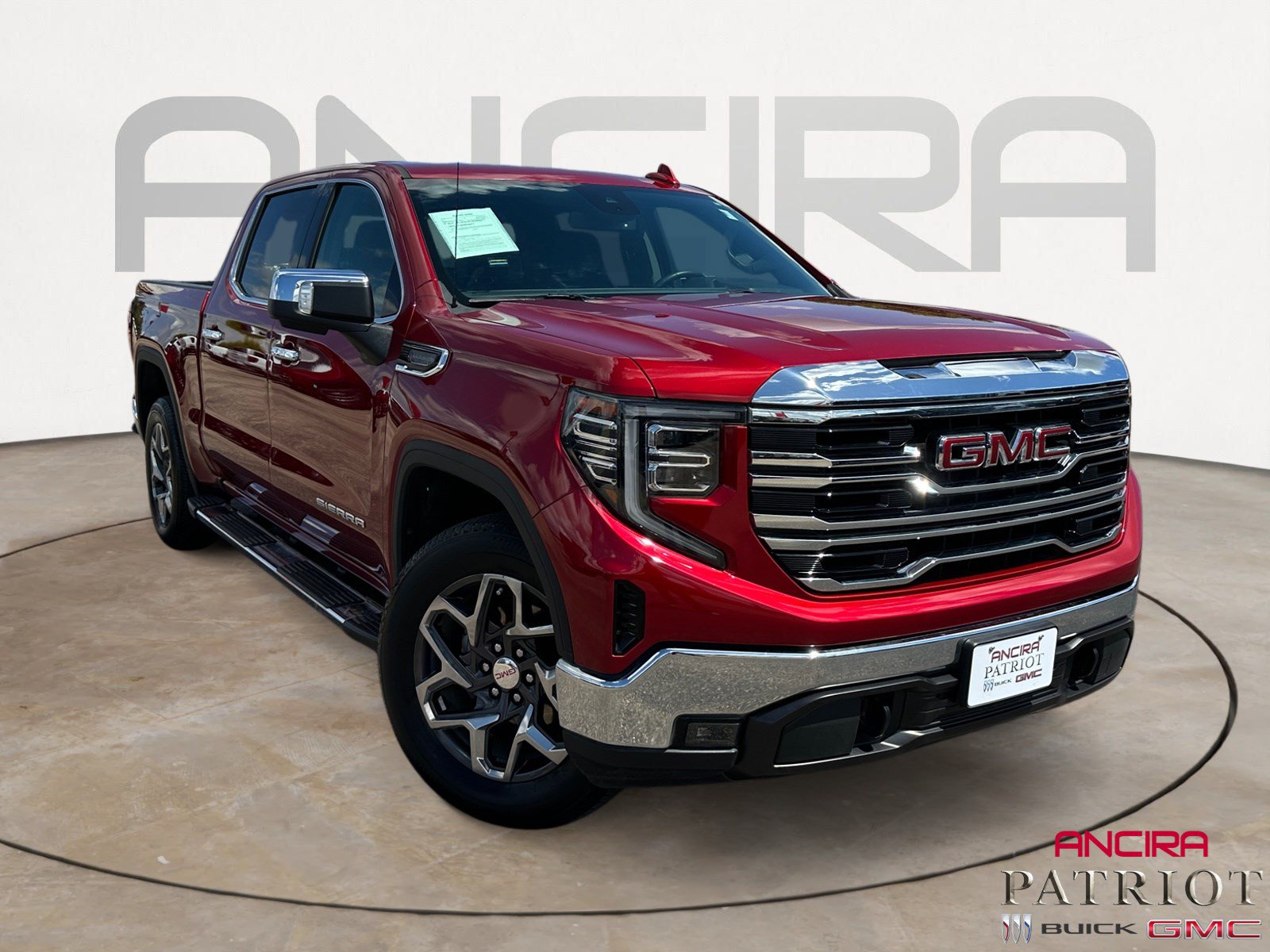 Used 2023 GMC Sierra 1500 SLT RWD image 1