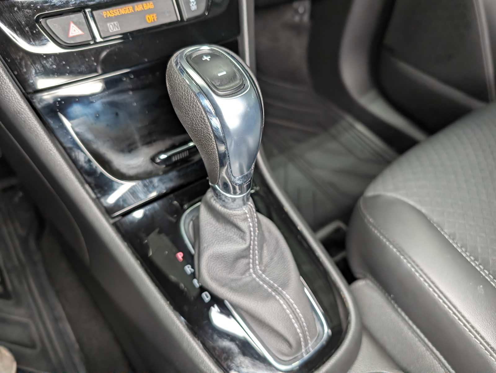 Used 2022 Buick Encore Preferred w/ Safety Package image 27