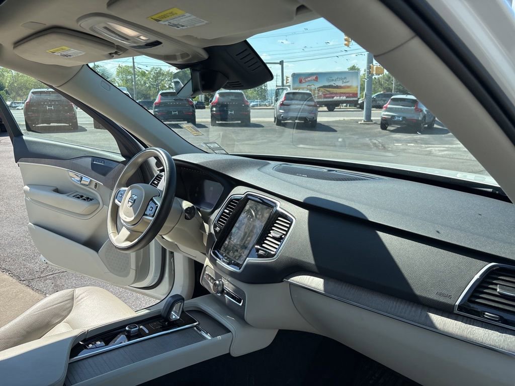 Certified 2023 Volvo XC90 B6 Plus w/ Protection Package Premier AWD/4WD image 32