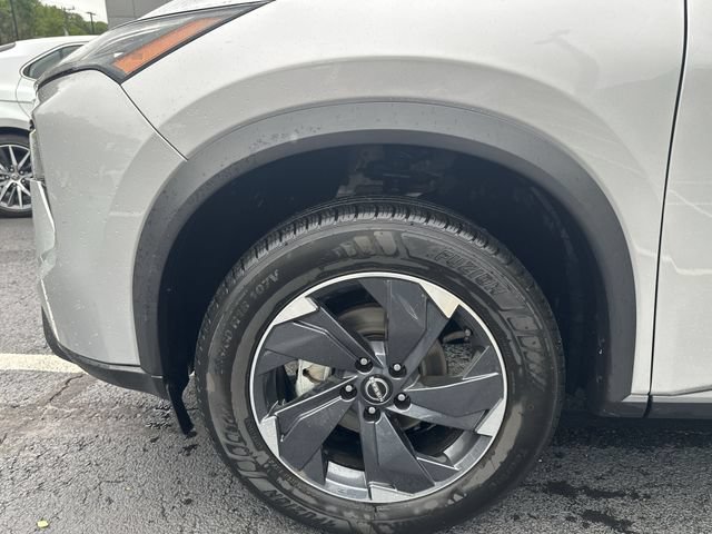 Used 2025 Nissan Rogue SV AWD/4WD image 20