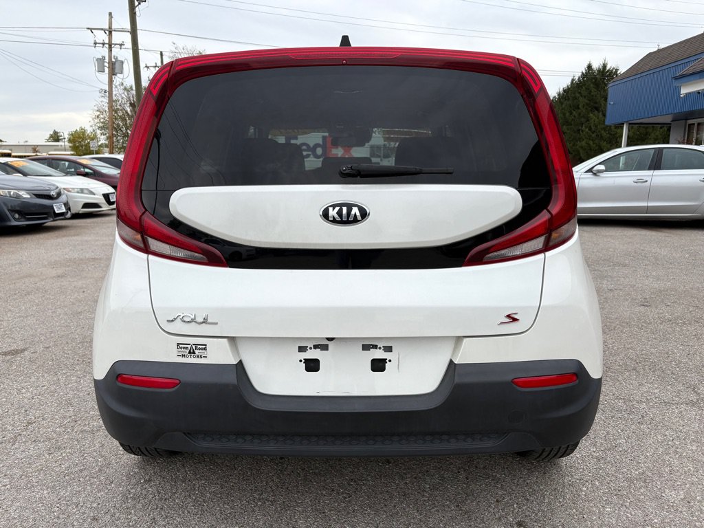 Used 2021 Kia Soul S FWD image 7