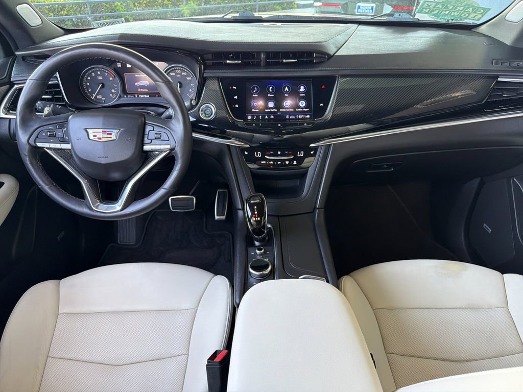 Used 2020 Cadillac XT6 Sport AWD/4WD image 13