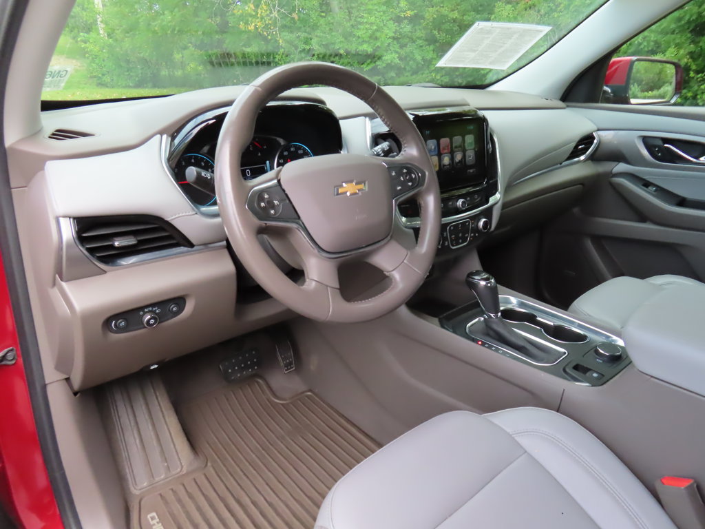 Used 2019 Chevrolet Traverse LT w/ LT Premium Package AWD/4WD image 24