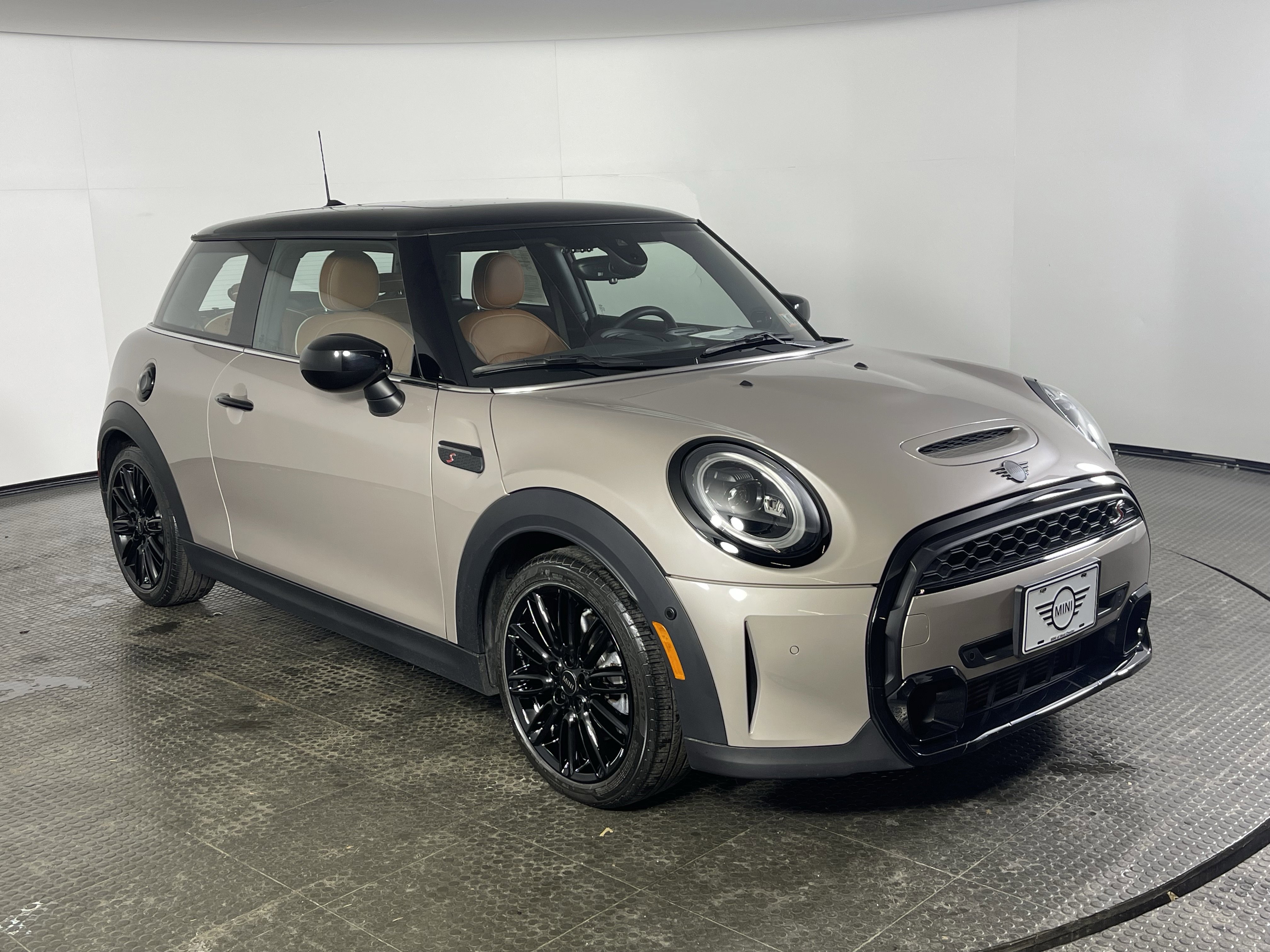 Used 2024 MINI Cooper S image 3