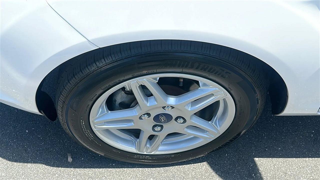 Used 2017 Ford Fiesta SE FWD image 13
