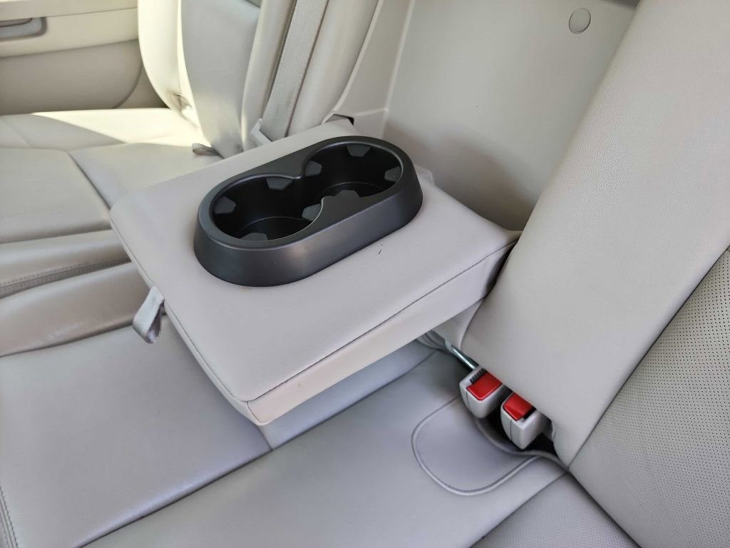 Used 2013 Chevrolet Avalanche LTZ image 32