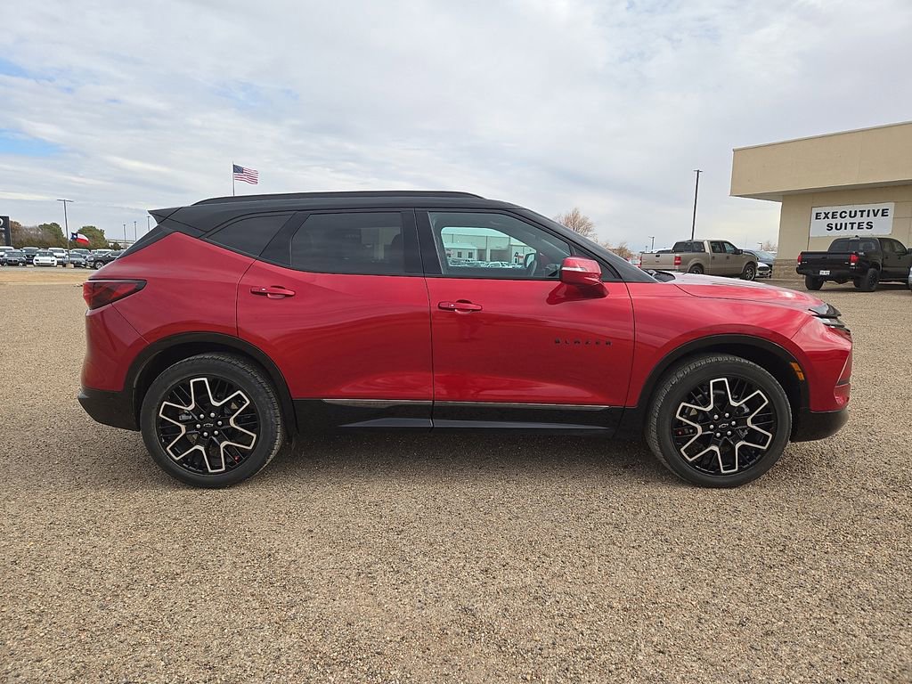 Used 2023 Chevrolet Blazer RS w/ Enhanced Convenience Package image 6