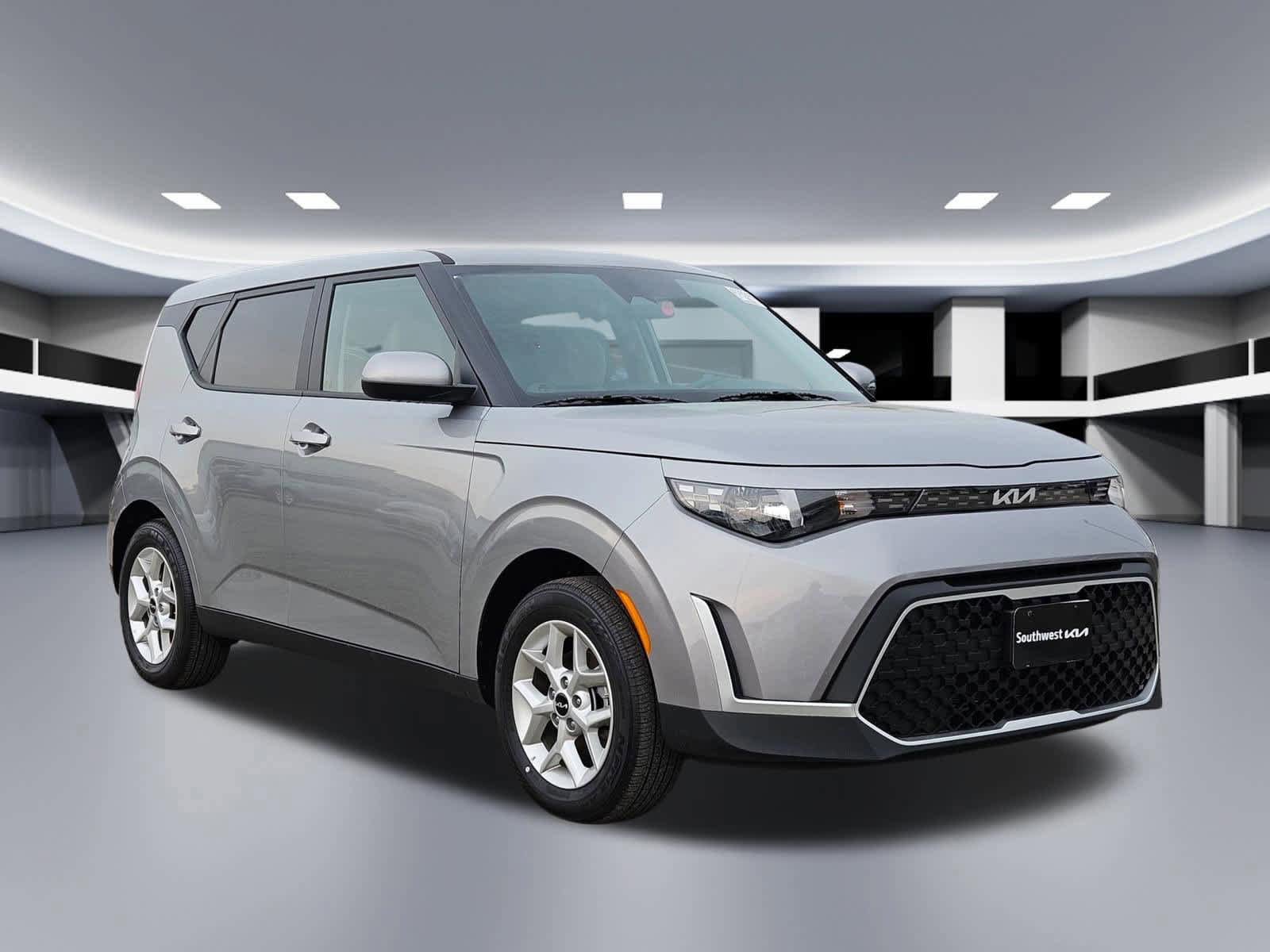 Certified 2025 Kia Soul LX FWD image 8