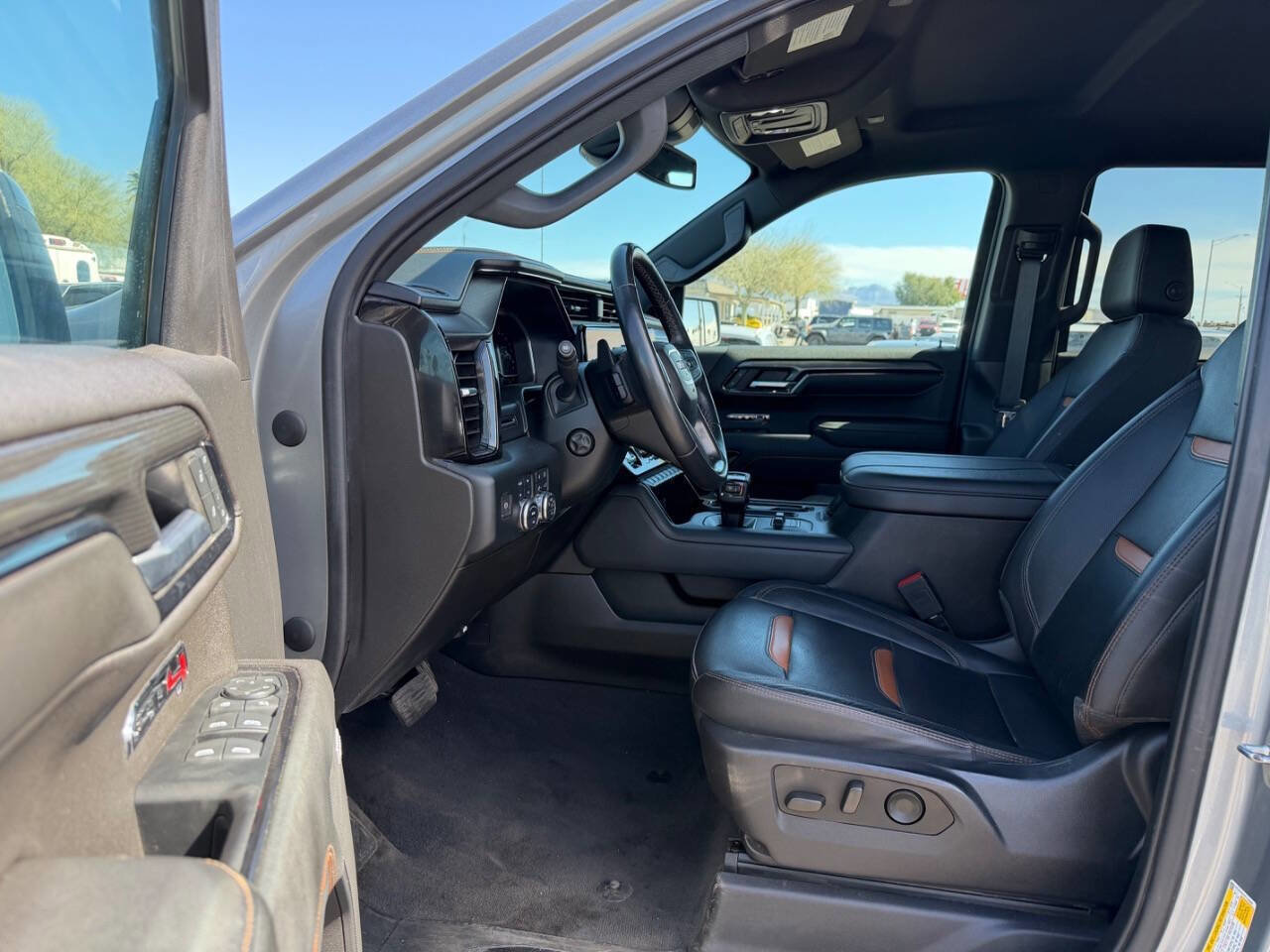 Used 2023 GMC Sierra 1500 AT4 AWD/4WD image 10