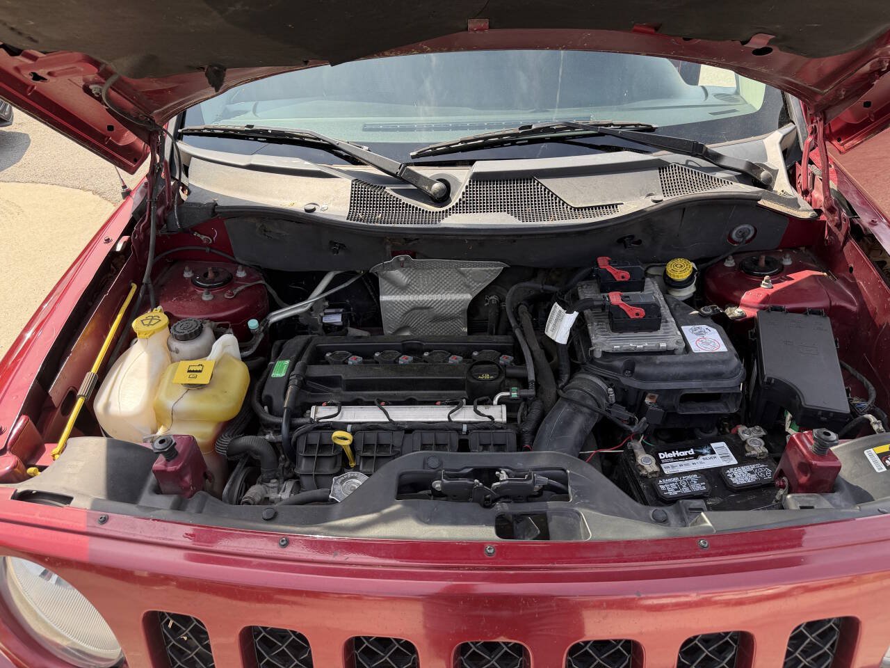 Used 2016 Jeep Patriot Sport FWD image 31