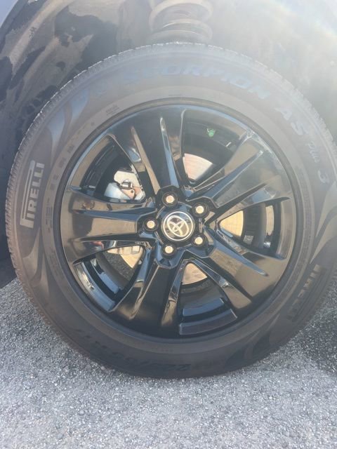 Used 2021 Toyota RAV4 XLE w/ Convenience Package image 35