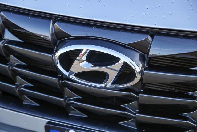 Used 2023 Nissan Rogue SV image 6