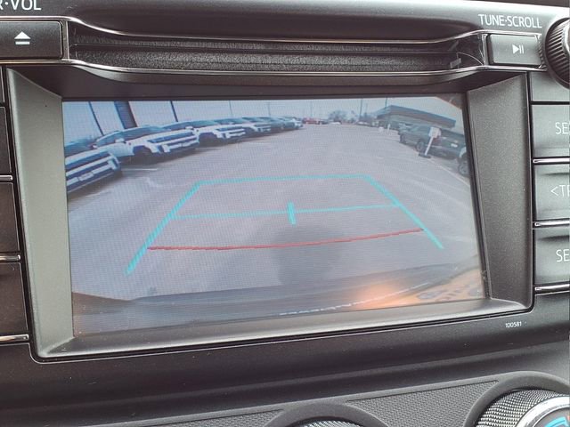 Used 2018 Toyota RAV4 LE image 17