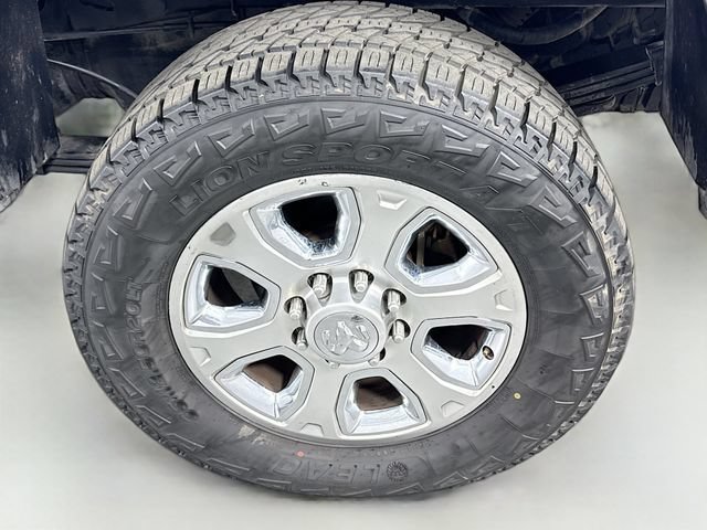 Used 2018 RAM 3500 SLT w/ Luxury Group AWD/4WD image 29